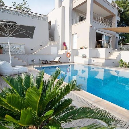 Kalavria Luxury Suites, Afroditi Suite With Magnificent Sea View And Private Swimming Pool. Poros Town Extérieur photo
