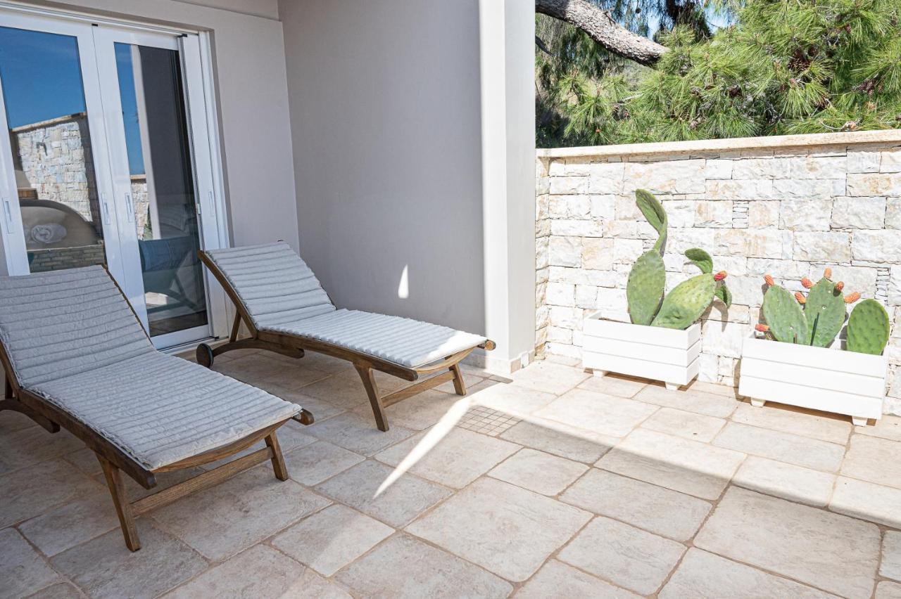Kalavria Luxury Suites, Afroditi Suite With Magnificent Sea View And Private Swimming Pool. Poros Town Extérieur photo