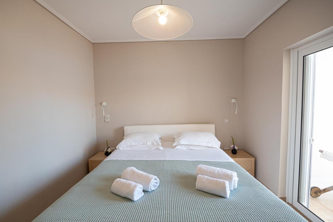 Kalavria Luxury Suites, Afroditi Suite With Magnificent Sea View And Private Swimming Pool. Poros Town Extérieur photo
