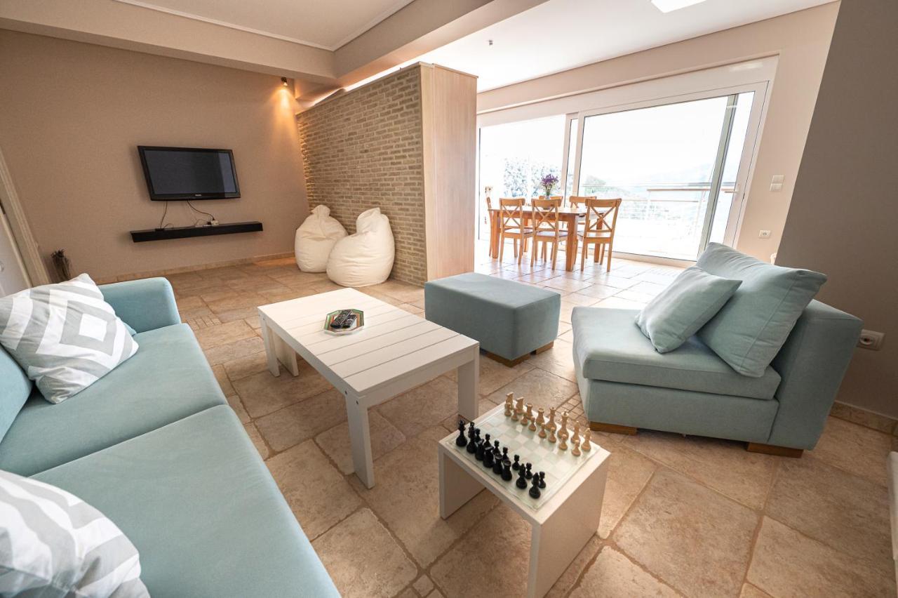 Kalavria Luxury Suites, Afroditi Suite With Magnificent Sea View And Private Swimming Pool. Poros Town Extérieur photo