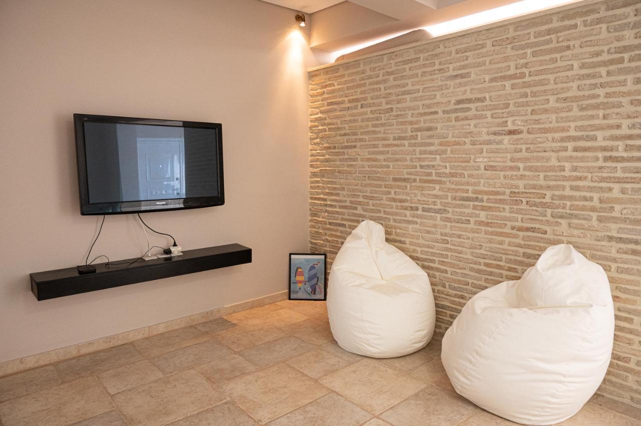Kalavria Luxury Suites, Afroditi Suite With Magnificent Sea View And Private Swimming Pool. Poros Town Extérieur photo