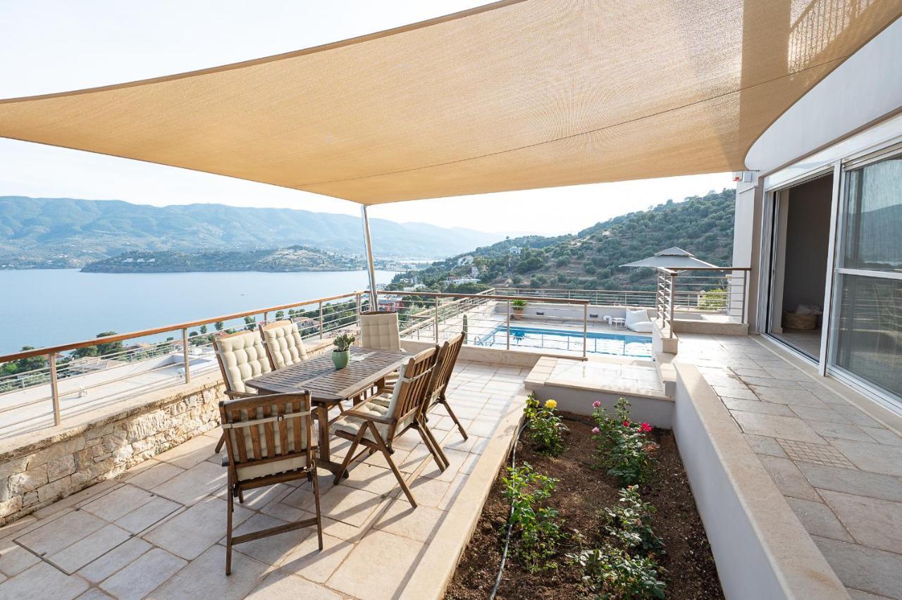 Kalavria Luxury Suites, Afroditi Suite With Magnificent Sea View And Private Swimming Pool. Poros Town Extérieur photo