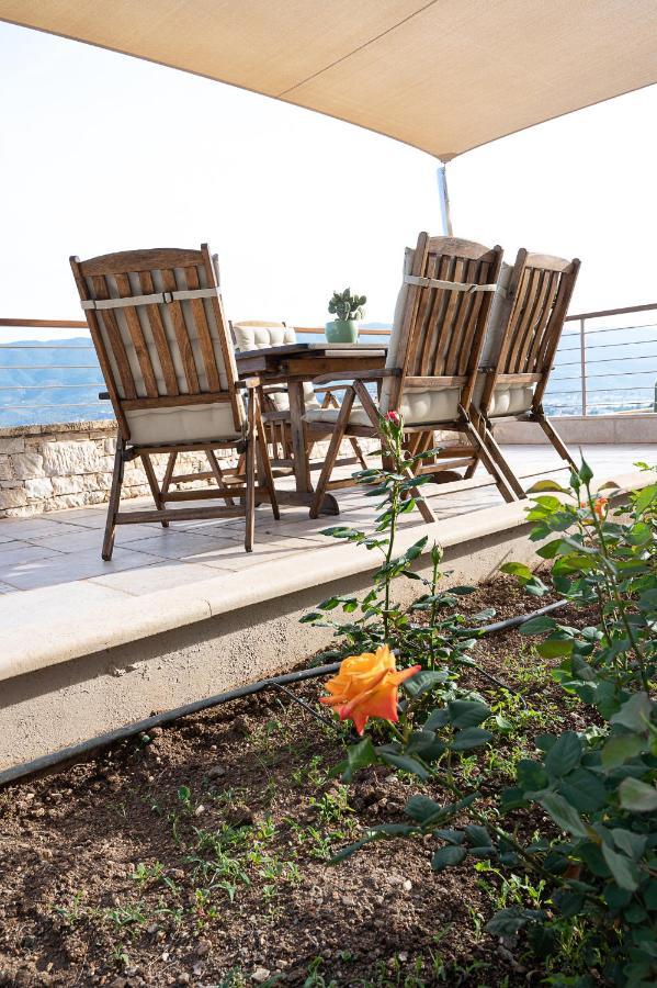 Kalavria Luxury Suites, Afroditi Suite With Magnificent Sea View And Private Swimming Pool. Poros Town Extérieur photo