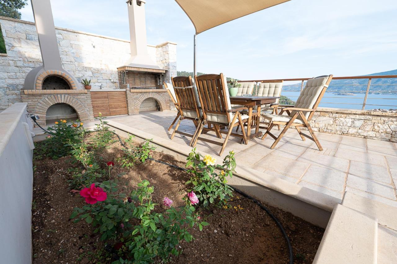Kalavria Luxury Suites, Afroditi Suite With Magnificent Sea View And Private Swimming Pool. Poros Town Extérieur photo